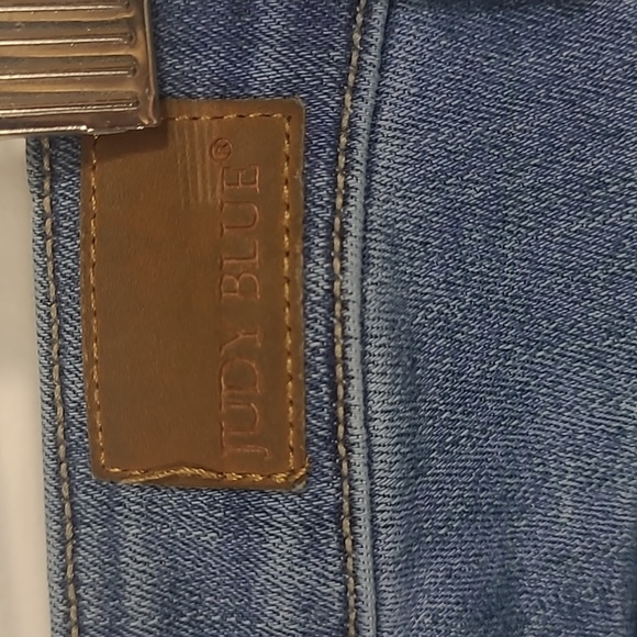 Judy Blue Distressed Mid Rise Straight Leg Cropped Denim Jean Women's sz 9/29 - Picture 5 of 12